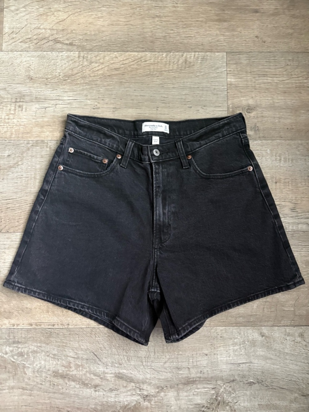 Abercrombie and Fitch The Dad Short High Rise Curve Love Sz 30/10